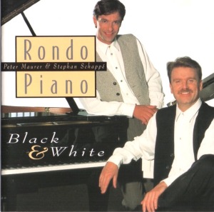 Rondo Piano / Black &amp; White