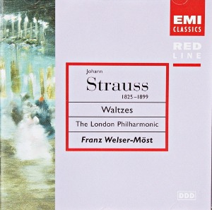 Franz Welser-Most / Strauss: Waltzes and Overtures