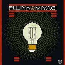Fujiya &amp; Miyagi / Lightbulbs (DIGI-PAK)